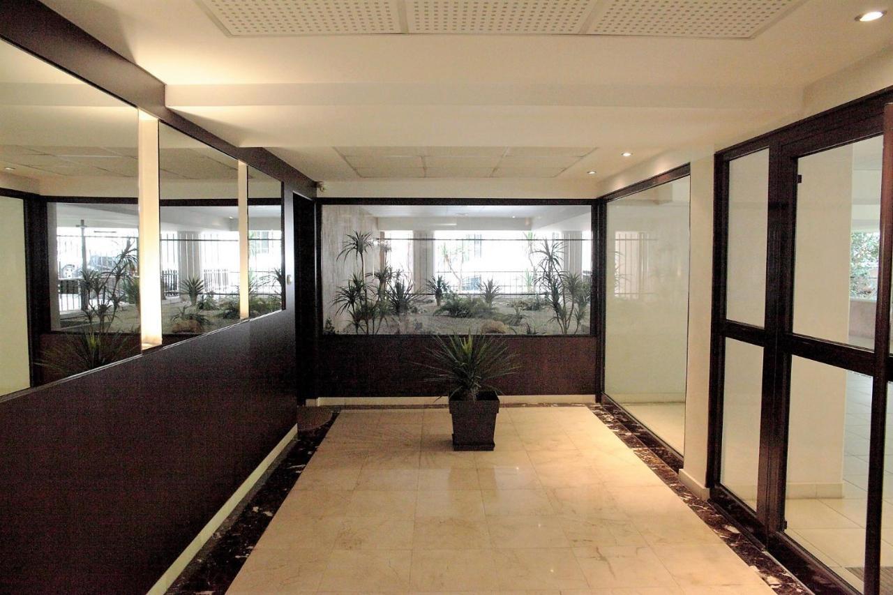 T2 Proche De La Gare, A 10 Minutes A Pieds De La Croisette, Piscine & Parking Dans Residence De Haut Standing 戛纳 外观 照片